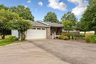 58560 Kirkwood Rd, Mankato, MN 56001 - Photo 4