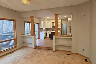 13867 Virginia Ave S, Savage, MN 55378 - Photo 2