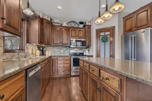 1872 Dom Cir, Saint Augusta, MN 55320 - Photo 6