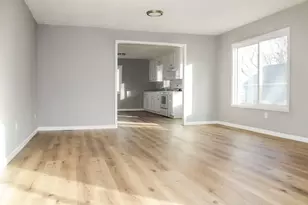 108 N Secor St, Bricelyn, MN 56014 - Photo 4