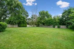 13150 Elderberry Ct, Apple Valley, MN 55124 - Photo 32