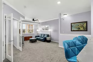 10075 City Walk Dr, Woodbury, MN 55129 - Photo 6