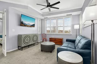 10075 City Walk Dr, Woodbury, MN 55129 - Photo 4