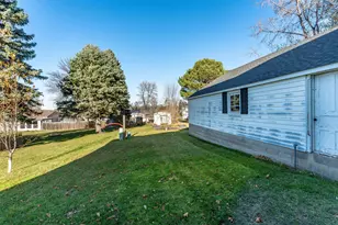 414 E Division St, Elbow Lake, MN 56531 - Photo 46