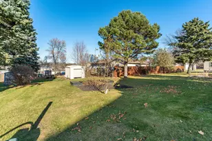 414 E Division St, Elbow Lake, MN 56531 - Photo 48