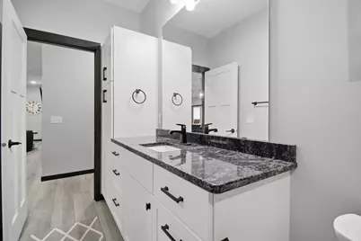 3007 15th Avenue SW, Austin, MN 55912 - Photo 10