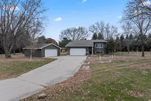 5008 Henry Ct SE, Rochester, MN 55904 - Photo 1