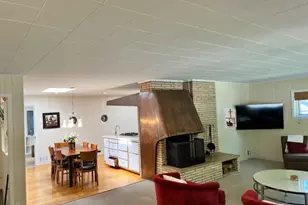 4005 W 44th St, Edina, MN 55424 - Photo 2