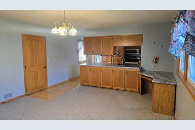 1430 N Park Street, Fairmont, MN 56031 - Photo 8