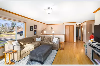 604 N Blackman Avenue, Duluth, MN 55811 - Photo 4