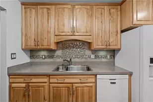 311 Pleasant Ave, Saint Paul, MN 55102 - Photo 8