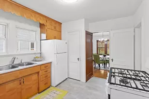 1118 Lane Pl, Saint Paul, MN 55106 - Photo 6