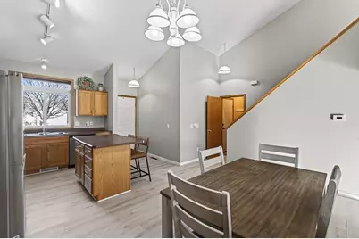 635 35th Street W, Hastings, MN 55033 - Photo 2