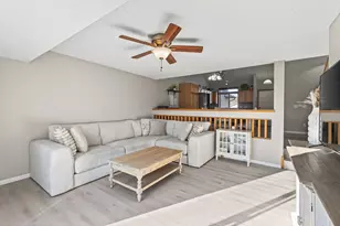 635 35th St W, Hastings, MN 55033 - Photo 6