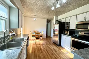 506 7th St NE, Stewartville, MN 55976 - Photo 8