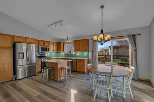 535 Highland St W, Annandale, MN 55302 - Photo 4
