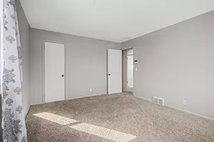 10551 President Dr NE, Blaine, MN 55434 - Photo 20