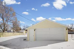 10551 President Dr NE, Blaine, MN 55434 - Photo 28