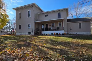 621 Elm Ave E, Waseca, MN 56093 - Photo 2