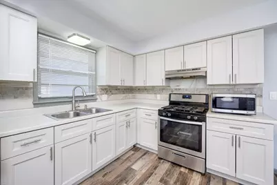 1284 Snelling Avenue N, Saint Paul, MN 55108 - Photo 10