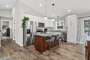 1376 Pheasant Run, New Richmond, WI 54017 - Photo 8