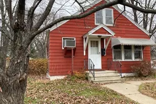 3810 2nd Ave E, Hibbing, MN 55746 - Photo 2