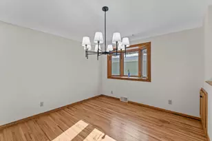 3105 W 40th St, Minneapolis, MN 55410 - Photo 8