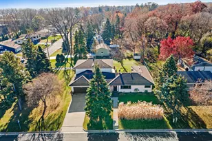 632 Harriet Ave, Shoreview, MN 55126 - Photo 2