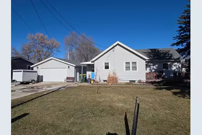 901 2nd Street NW, Pipestone, MN 56164 - Photo 22