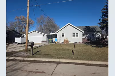 901 2nd Street NW, Pipestone, MN 56164 - Photo 1