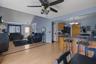 2333 Williams Dr, Burnsville, MN 55337 - Photo 10