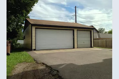 672 Surrey Avenue, Saint Paul, MN 55106 - Photo 4