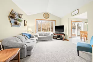 1141 Blackbird Dr SW, Hutchinson, MN 55350 - Photo 4