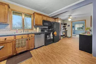 33599 322nd St, Le Sueur, MN 56058 - Photo 6