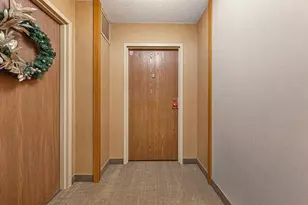 1111 Elway St, Saint Paul, MN 55116 - Photo 14