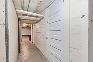 2500 16th Ave S, Minneapolis, MN 55404 - Photo 18