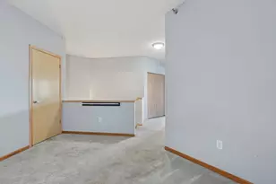 150 E Burnsville Pkwy, Burnsville, MN 55337 - Photo 20