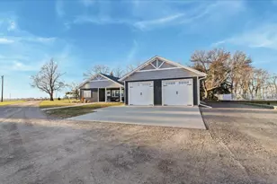 4010 40th Ave SW, Montevideo, MN 56265 - Photo 32