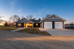 4010 40th Ave SW, Montevideo, MN 56265 - Photo 2