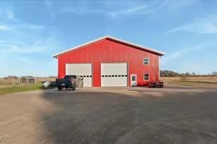 4010 40th Ave SW, Montevideo, MN 56265 - Photo 32