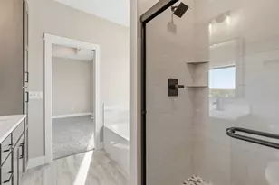 1434 E Oaks Trail, Houlton, WI 54082 - Photo 16