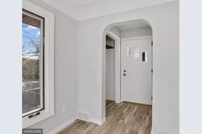 2181 Sunrise Drive N, Maplewood, MN 55117 - Photo 16