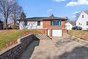 2181 Sunrise Dr N, Maplewood, MN 55117 - Photo 2