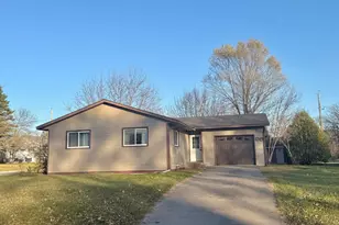 801 10th St SW, Little Falls, MN 56345 - Photo 32