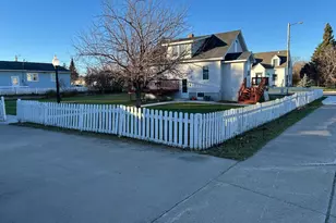 517 1st St NE, Deer River, MN 56636 - Photo 2