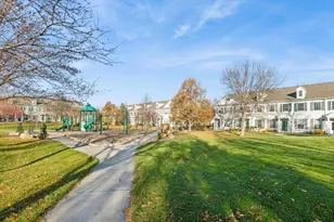 1022 Providence Dr, Shakopee, MN 55379 - Photo 2