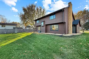 2939 Maple St N, Fargo, ND 58102 - Photo 4