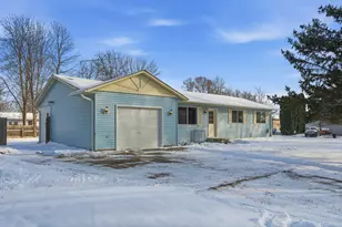 530 Nelson Ct, Center City, MN 55012 - Photo 1