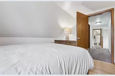 1052 Geranium Avenue E, Saint Paul, MN 55106 - Photo 18