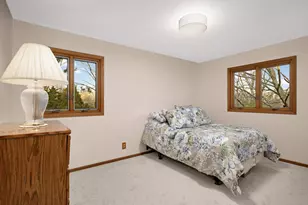 10134 Utah Ave S, Bloomington, MN 55438 - Photo 8